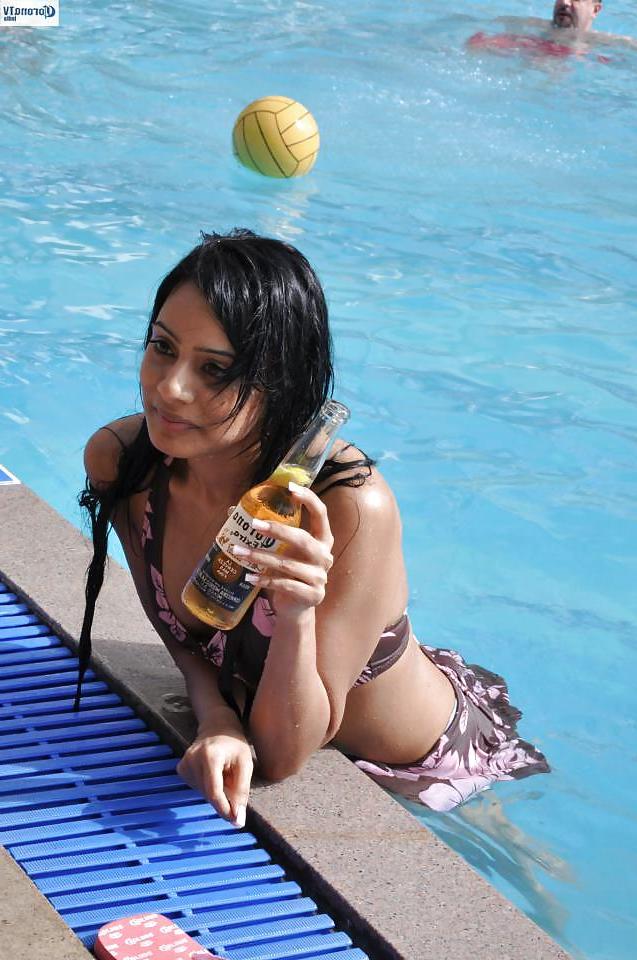 25P DESI indian paki bikini teens sluts
