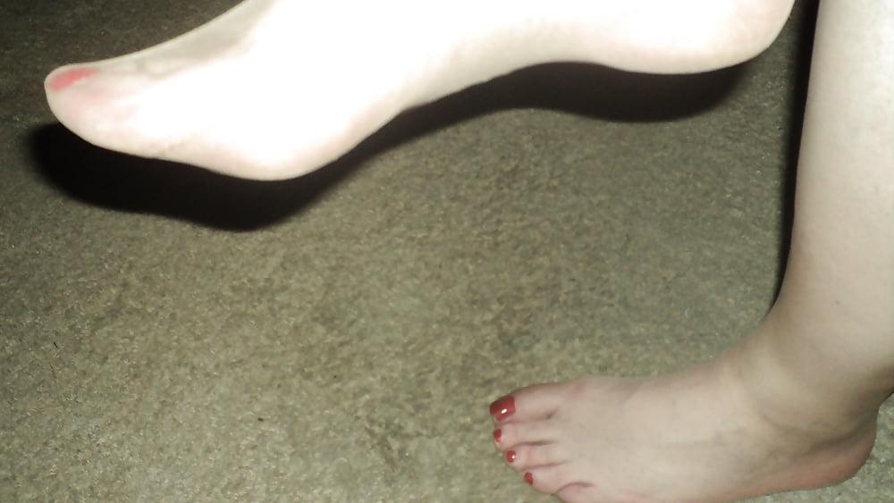 25P fake foot tattoo nylons heels barefoot  in heels