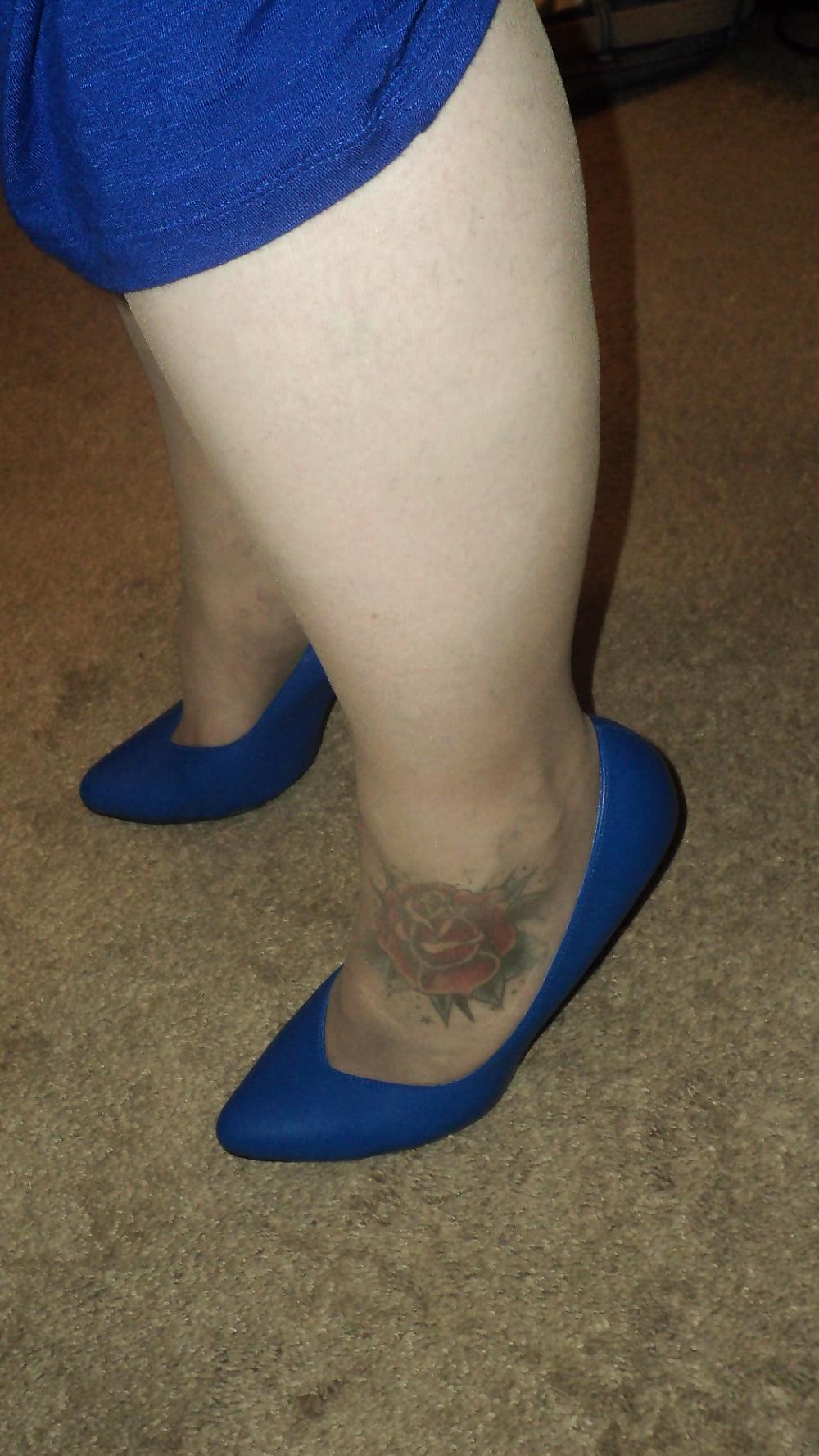 25P fake foot tattoo nylons heels barefoot  in heels