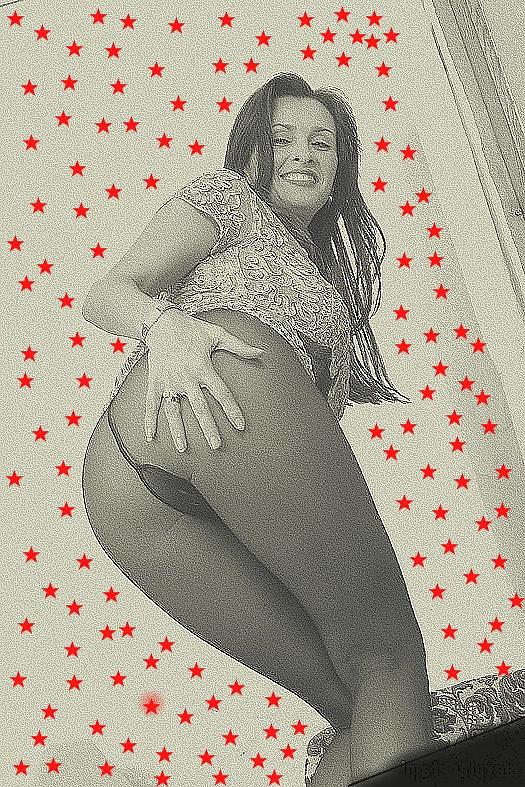16P Great Mature woman in black pantyhose