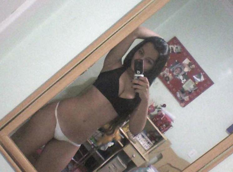 25P Hot Self Pics