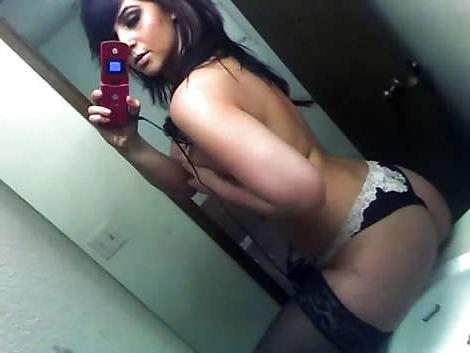 25P Hot Self Pics