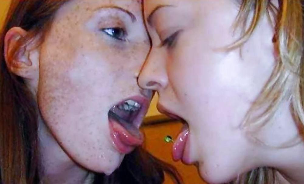 13P Girls kissing Vol. 1 - N. C. 