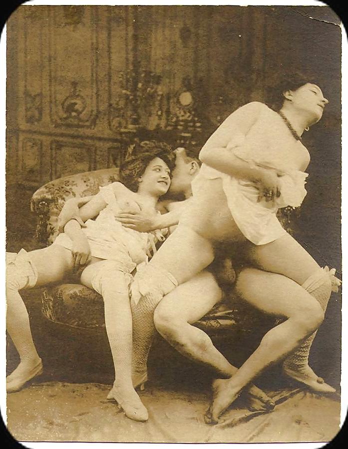 22P The Beauty of Vintage Porn