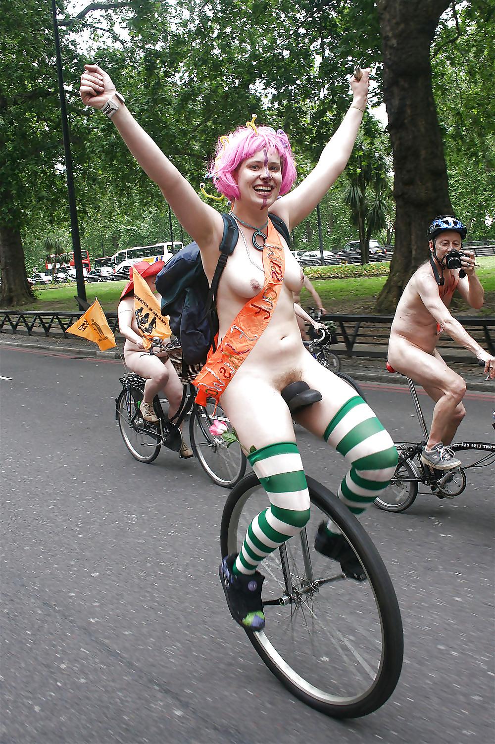 25P Naked girls on bikes