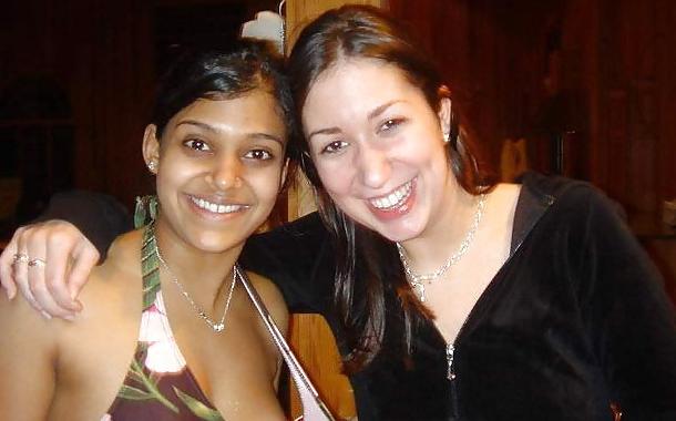 8P Sri Lankan Lesbians