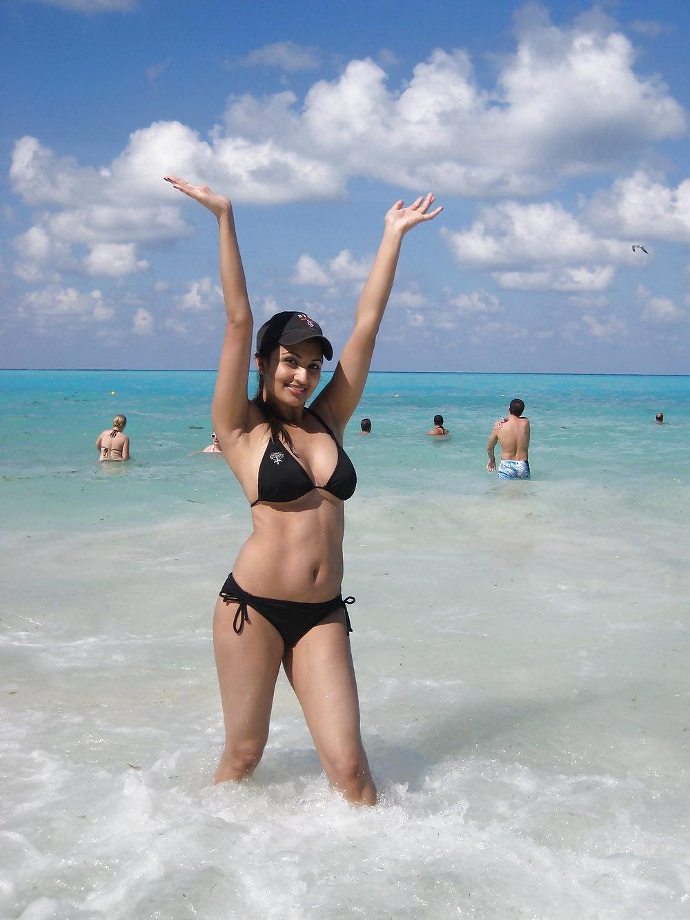 25P Indian Desi Babe Hot & Sexy Indians 
