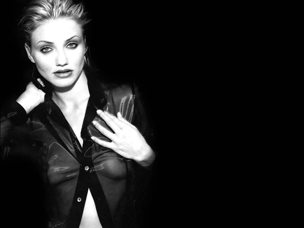 22P Cameron Diaz See-Thru