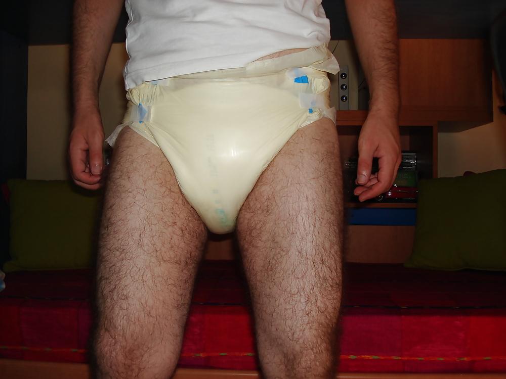 12P Me In Yellow Diaper