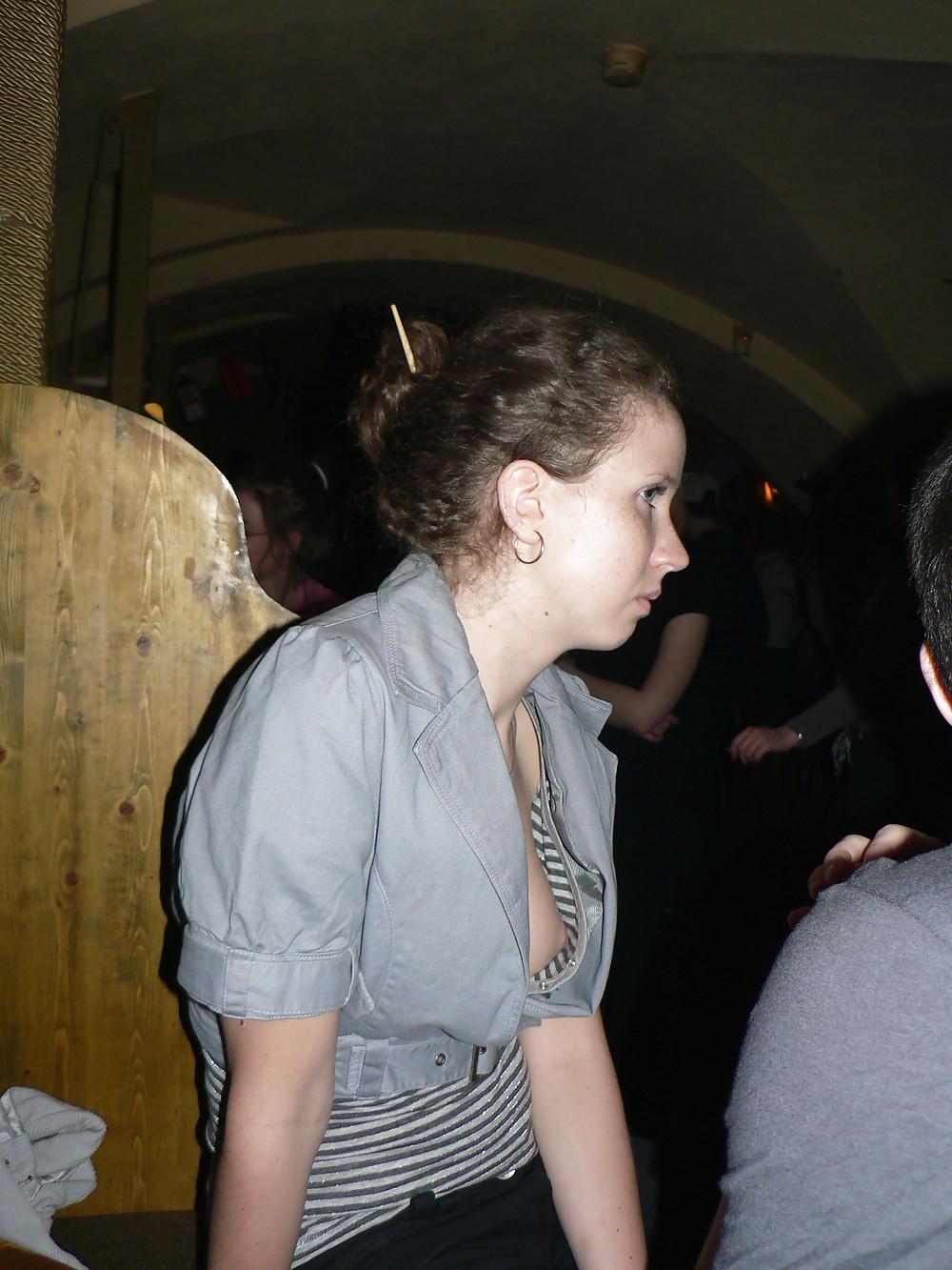 24P DOWNBLOUSE 1