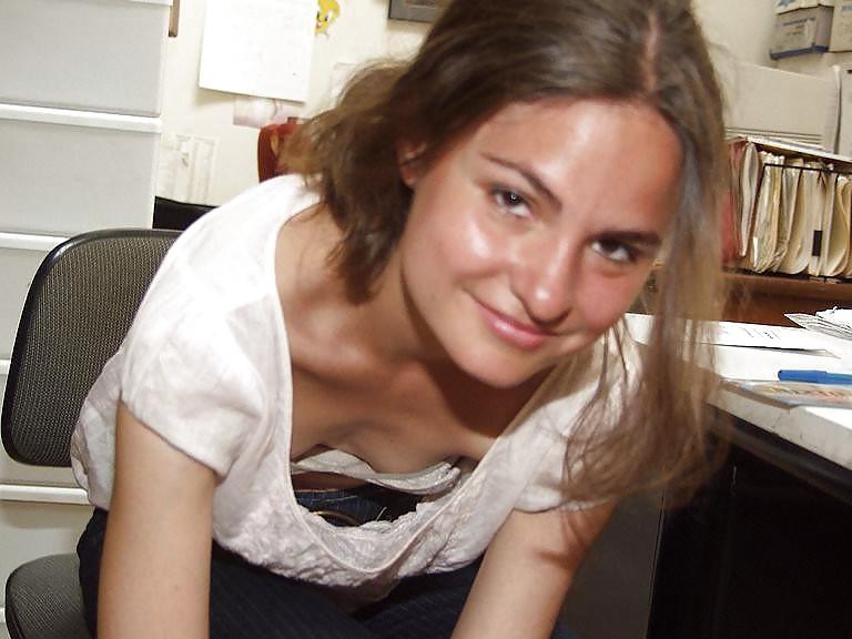 24P DOWNBLOUSE 1