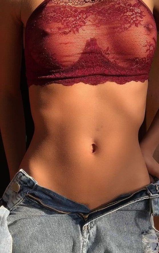 18P Miss Flat nude