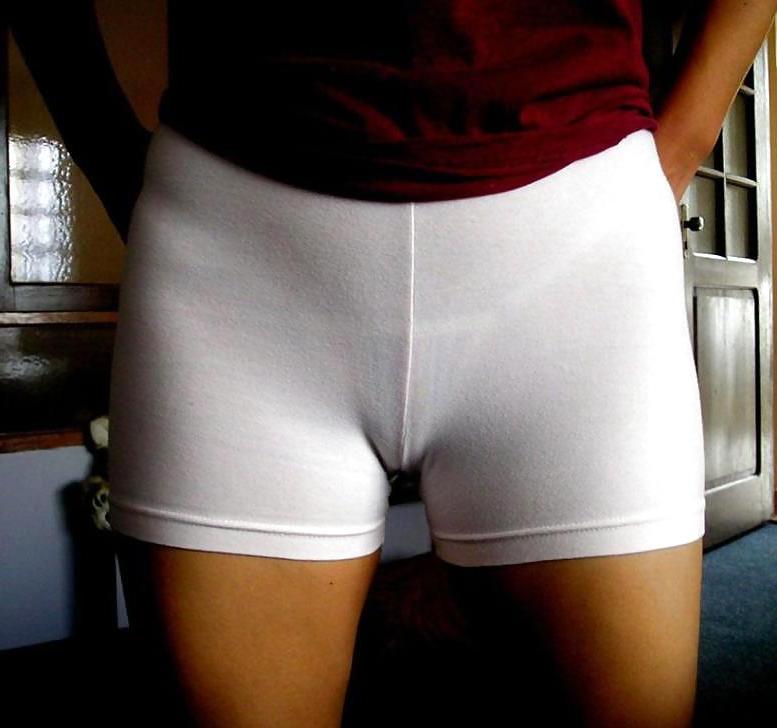 25P The Beauty of Camel Toes