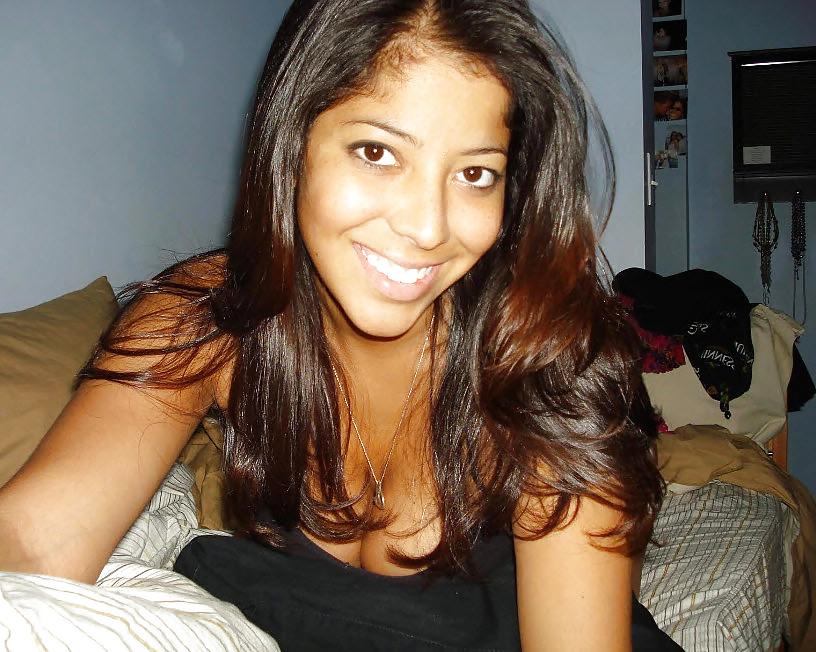 15P Indian Desi Babe 