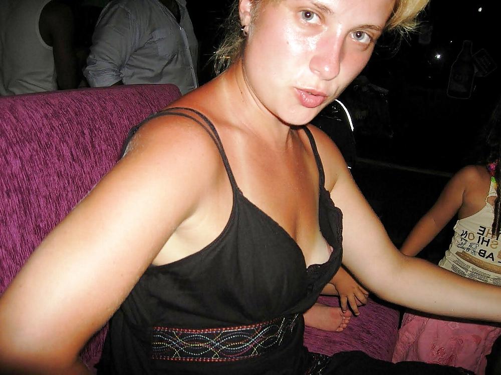 20P Downblouse and nipple peeks - N. C. 