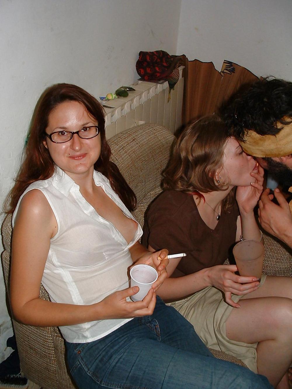 20P Downblouse and nipple peeks - N. C. 