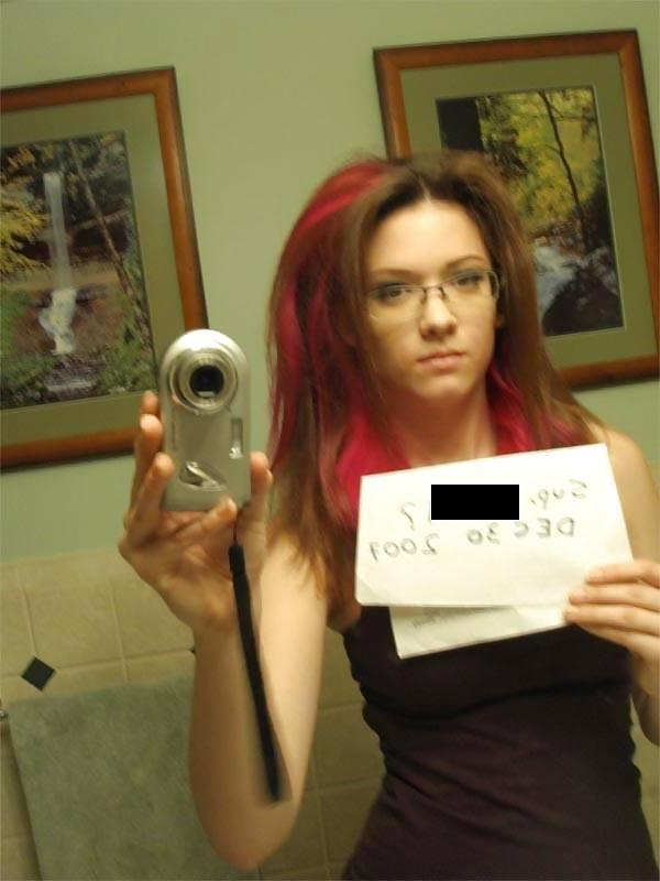 25P Lesbian Teen Erika