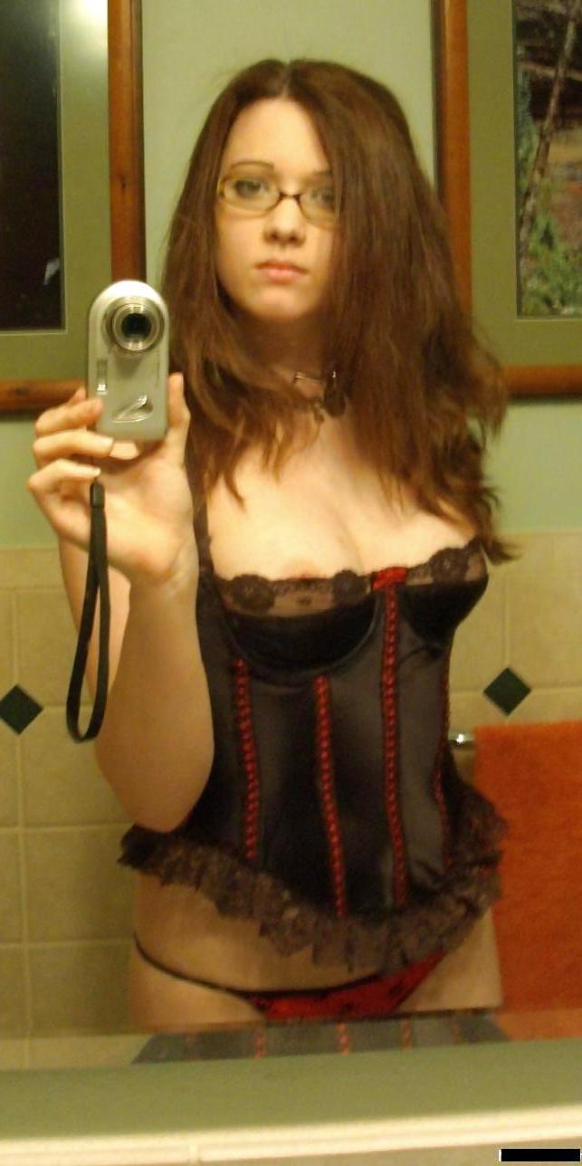 25P Lesbian Teen Erika