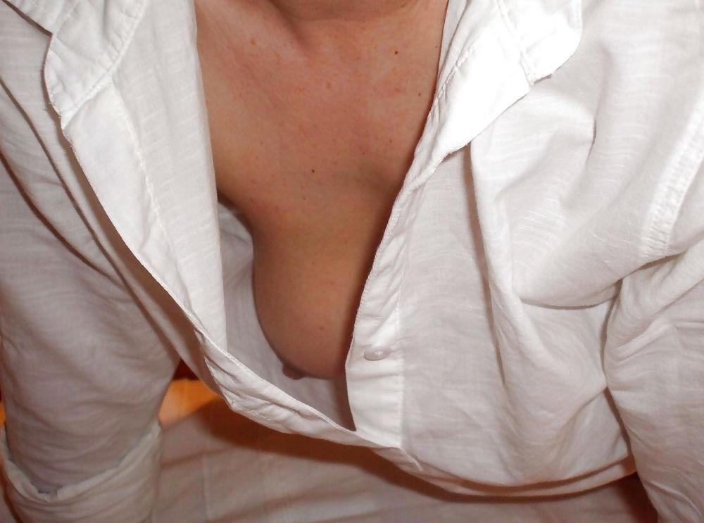 25P Ooops - Downblouse - Upskirt