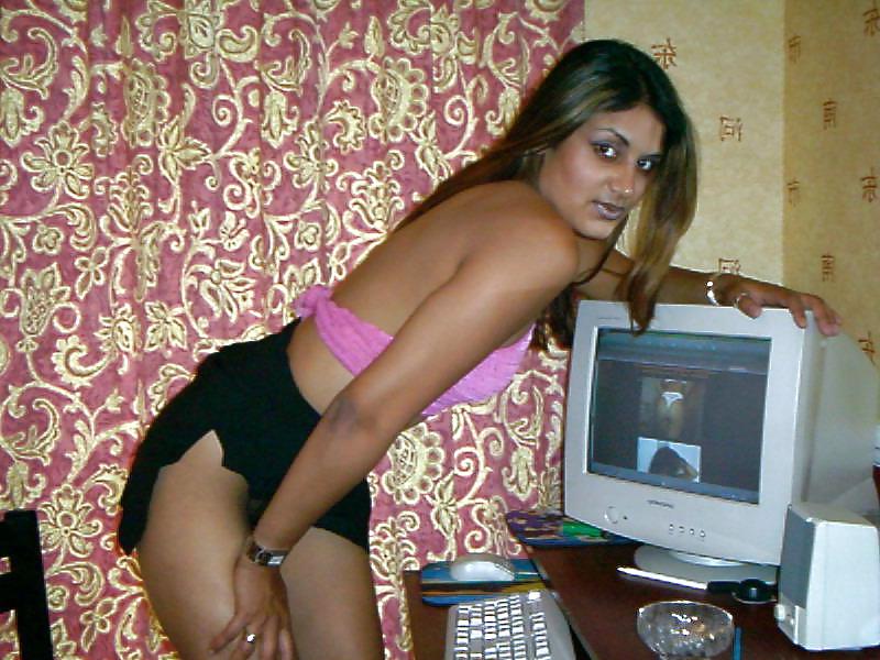 25P Indian Desi Babe Hot & Sexy Indians 