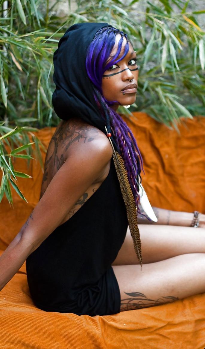 25P Osmoz - French ebony beauty