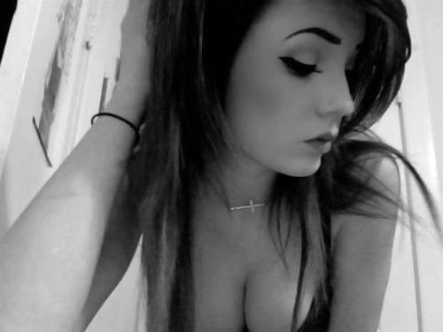 24P Sexy Amateur Self Shot Girls 