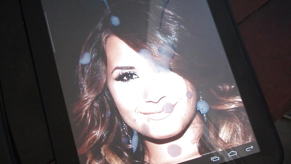 6P Double Whamy! Demi And Selena