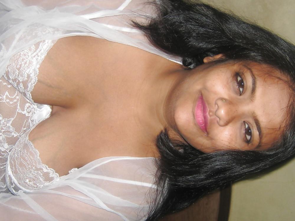 13P Shenaz Desi Babe