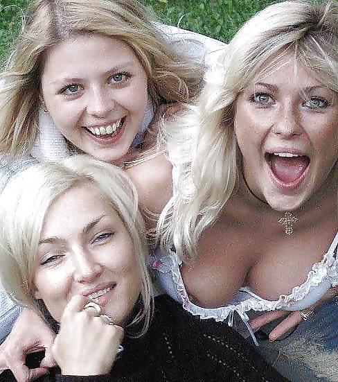 25P Downblouse Seethrus POKIES and Oops