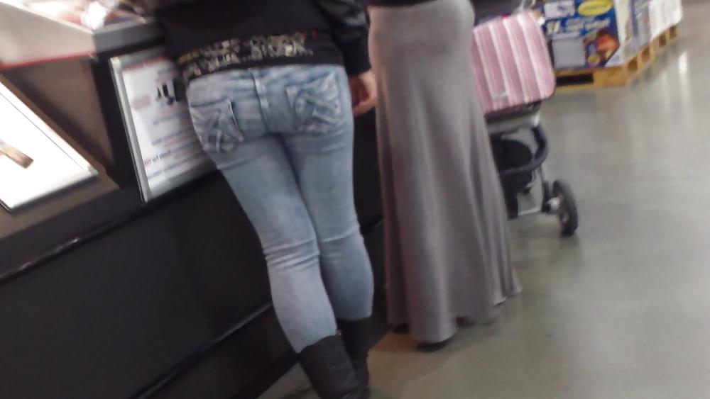 25P Ass & Butt in tight Blue Jeans looking fine 
