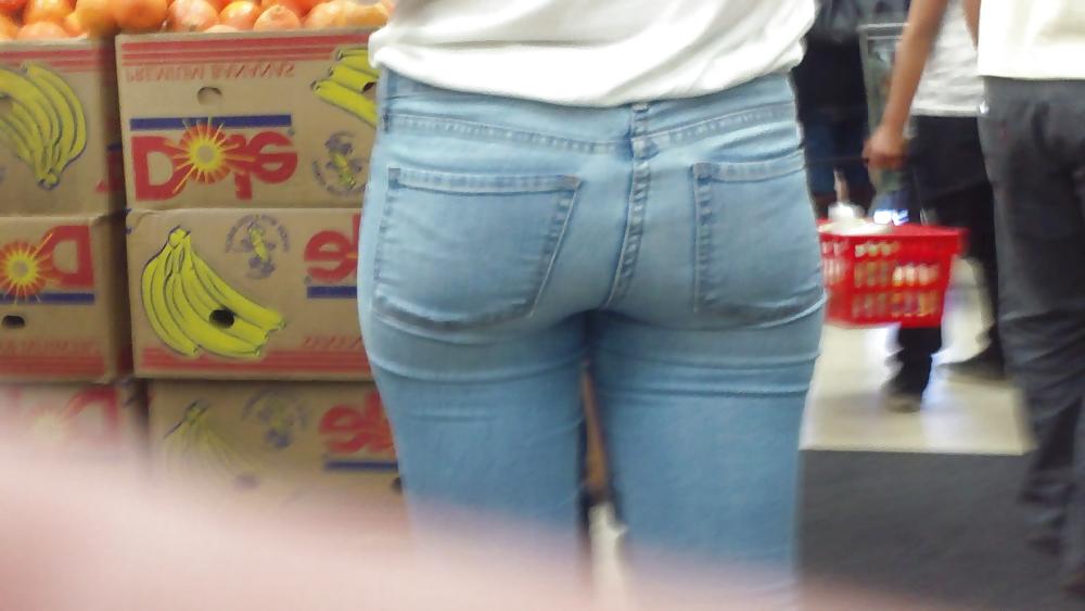 25P Ass & Butt in tight Blue Jeans looking fine 