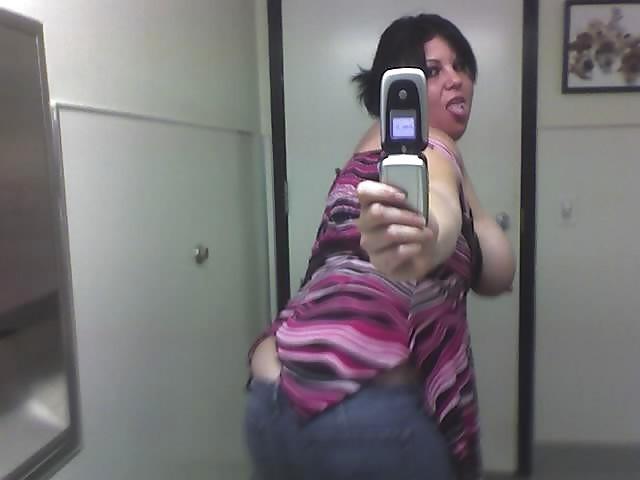 25P Chubby girls self pic 4