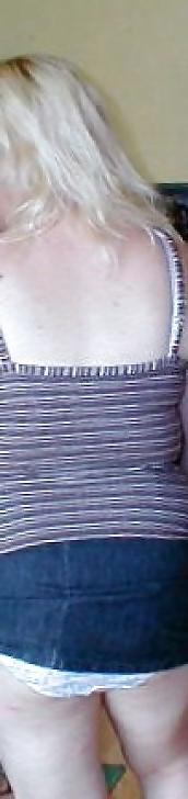 25P Wife upskirt and pantie pics