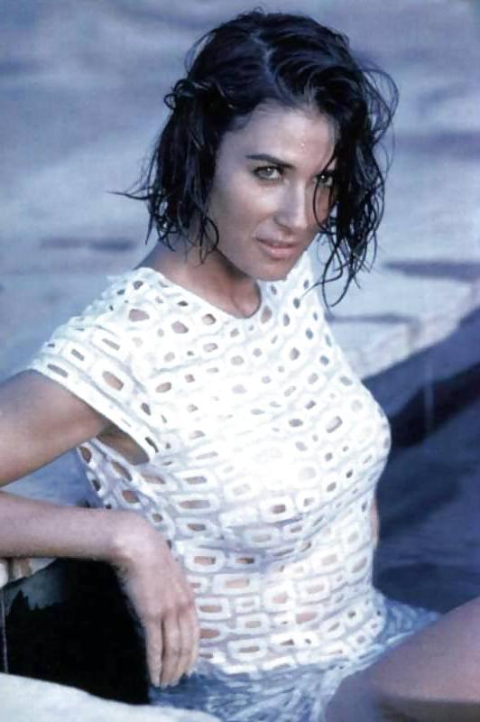 8P Demi Moore See-Thru