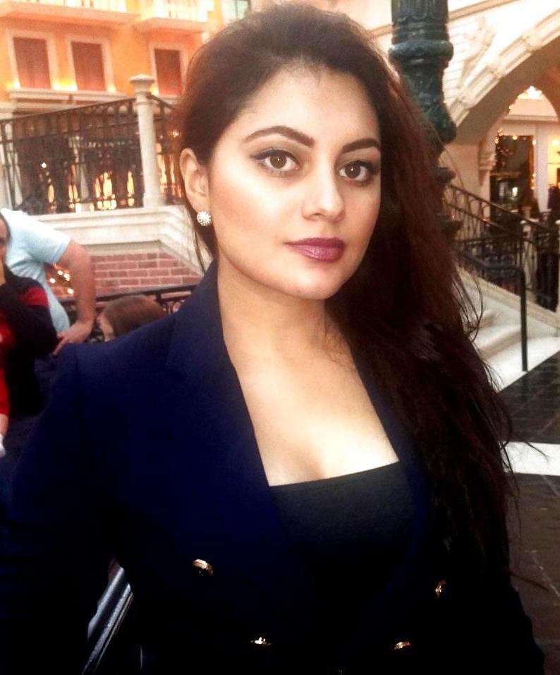 25P Hot and Sexy Indian, Desi, NRI, Punjabi Whore Slut Bitches!!