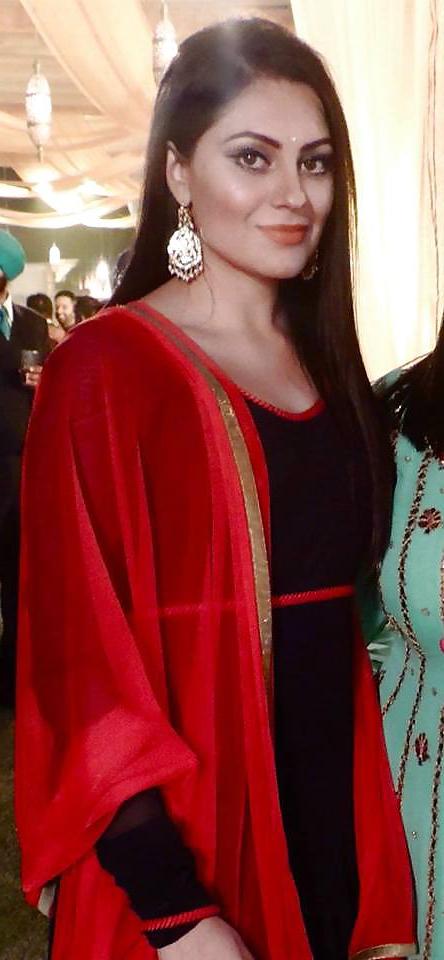 25P Hot and Sexy Indian, Desi, NRI, Punjabi Whore Slut Bitches!!