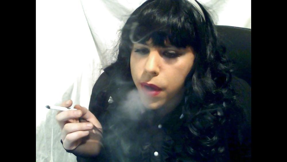 22P Kirsty Smoking - compilation gallery