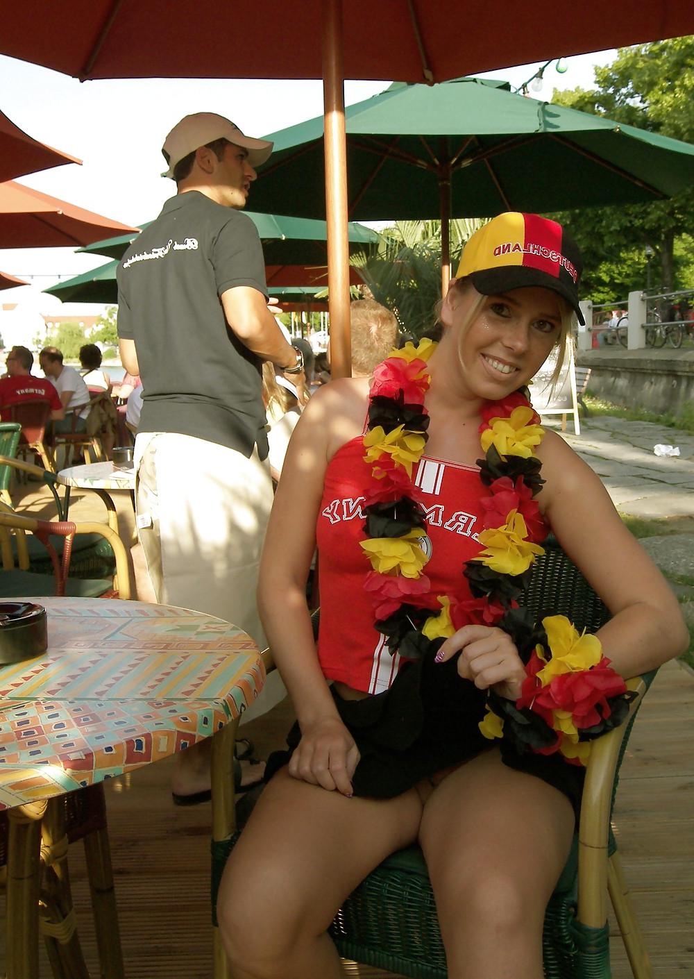 25P Public Viewing with Yvonne