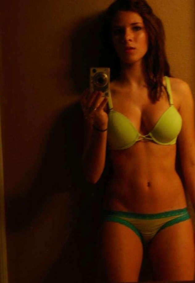 23P Sexy Amateur self shots 15