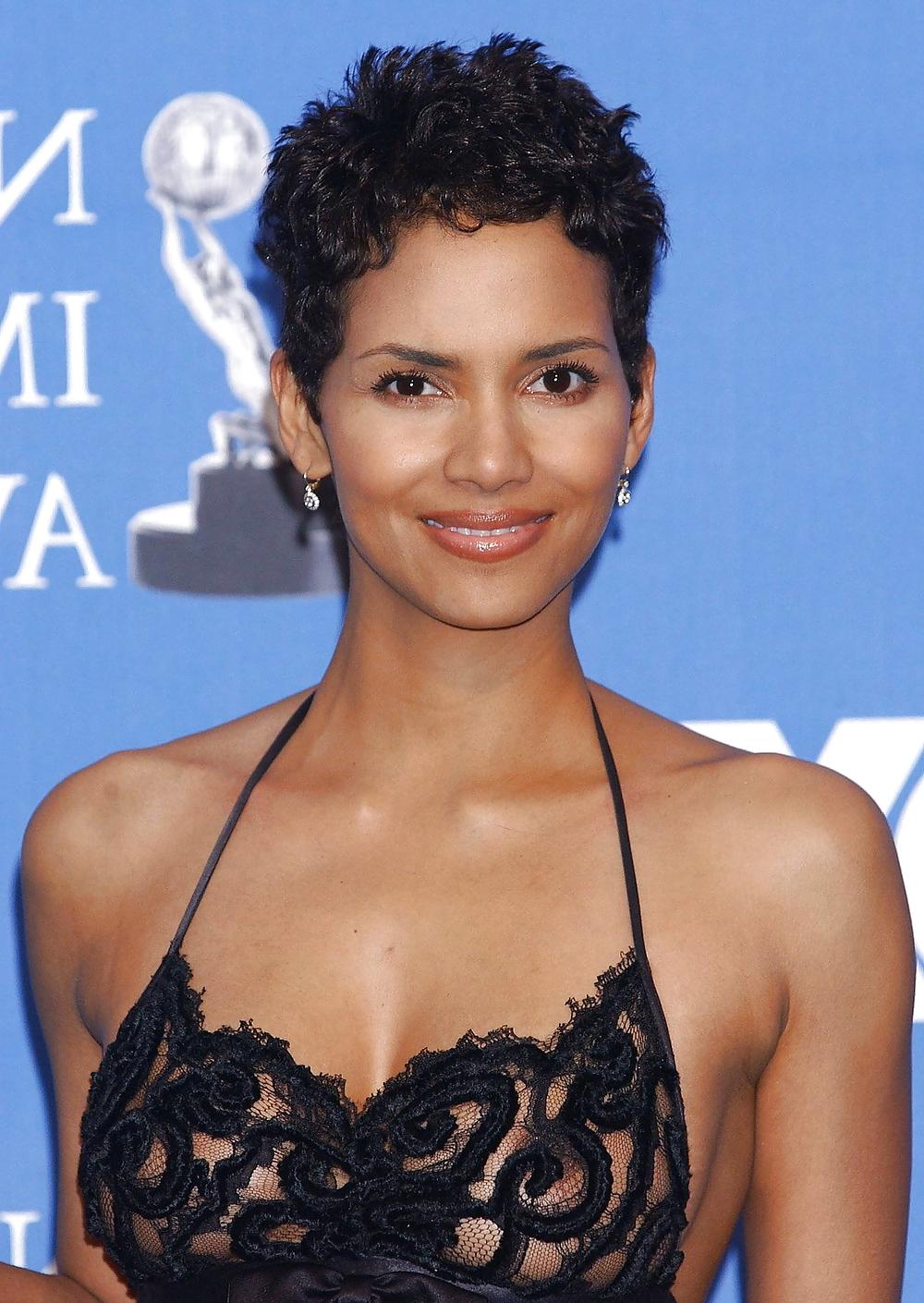 11P Halle Berry See-Thru