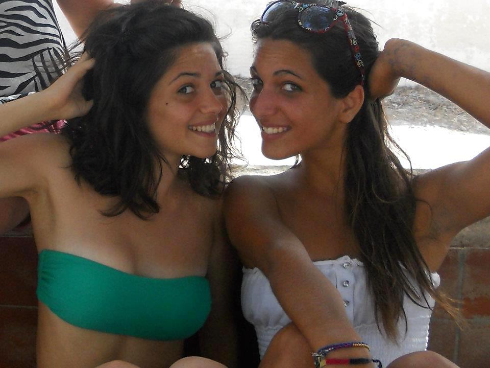 16P Italian beauty: Chiara
