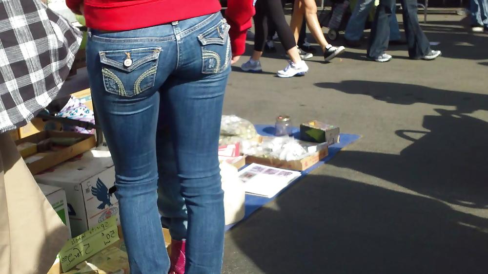 19P Beautiful teen ass & butt in tight blue jeans