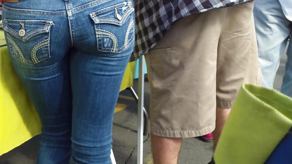 19P Beautiful teen ass & butt in tight blue jeans