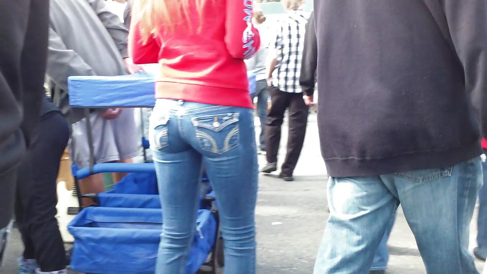 19P Beautiful teen ass & butt in tight blue jeans