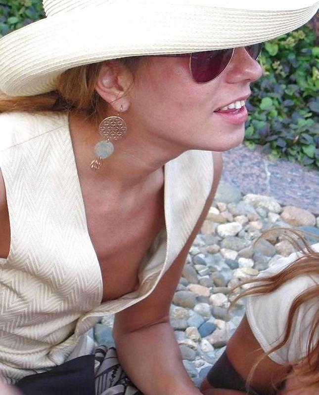 22P Downblouse