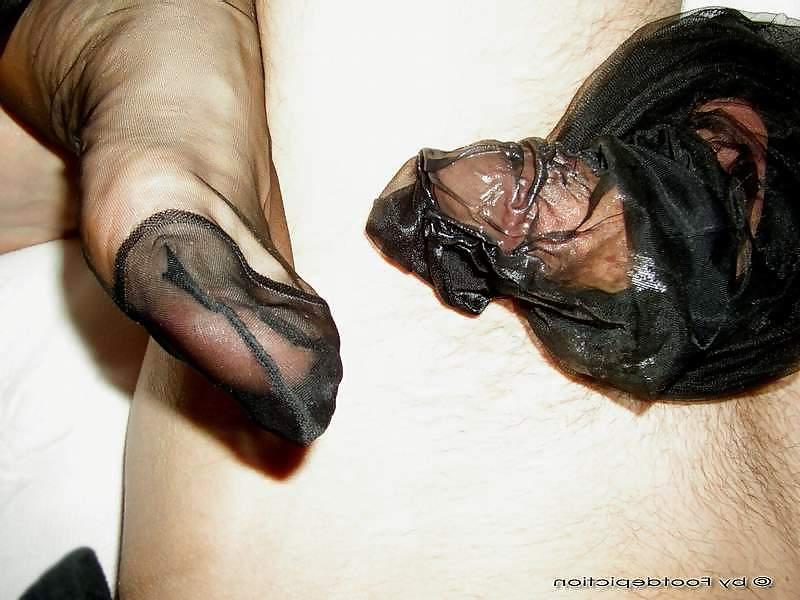 25P Nylon ,foot cum and sex