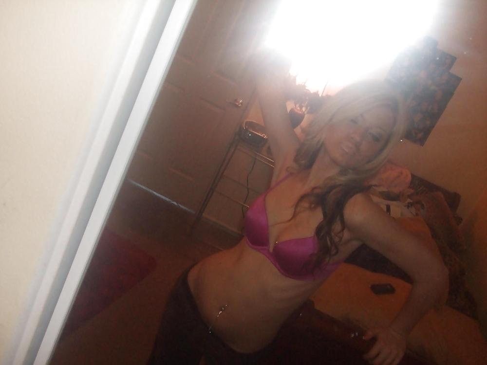 25P Amateur Bett self shots