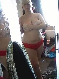 11P Busty teengirls selfshots