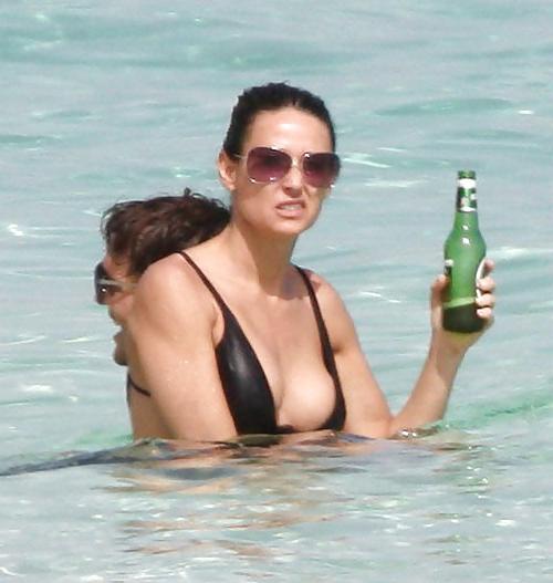 25P Celebs oops 35