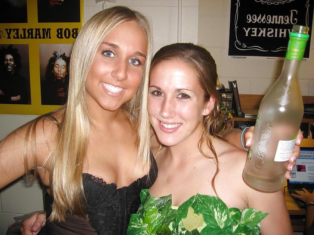 25P 1st Glance Downblouse Nipslips pt18